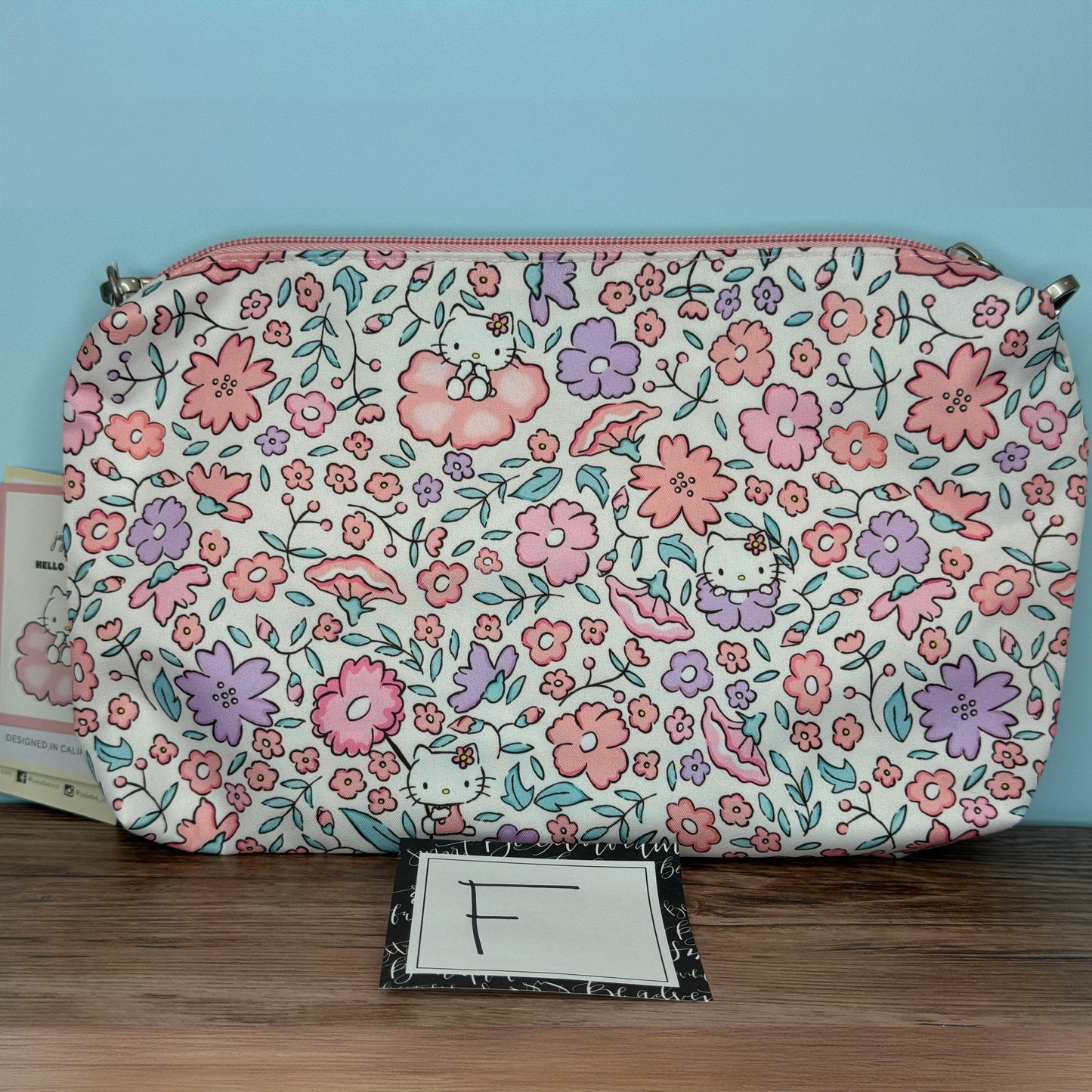 Hello Kitty x Ju-Ju-Be Be Quick in Hello Floral