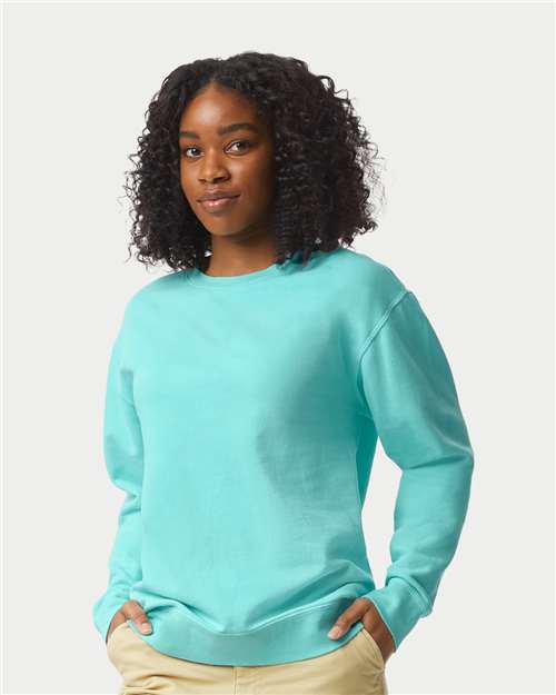 Comfort Colors Garment-Dyed Lightweight Fleece Crewneck Sweatshirt in Chalky Mint, Small