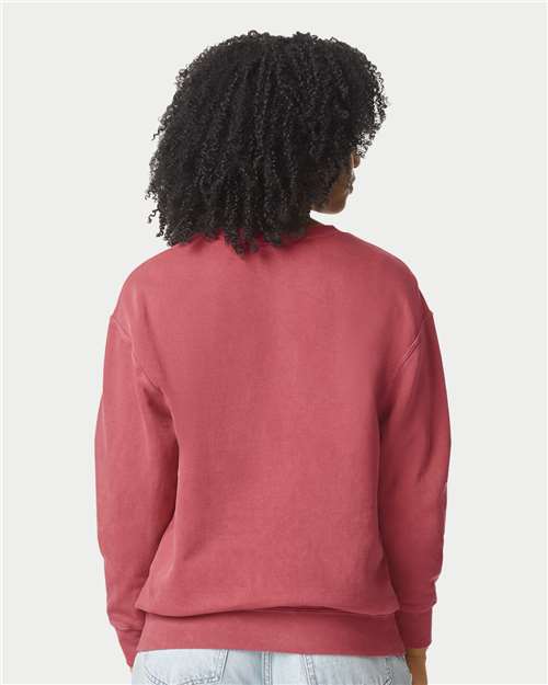 Comfort Colors Garment-Dyed Lightweight Fleece Crewneck Sweatshirt in Crimson, Small