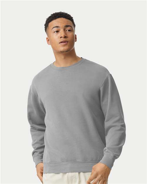 Comfort Colors Garment-Dyed Lightweight Fleece Crewneck Sweatshirt in Grey, Small