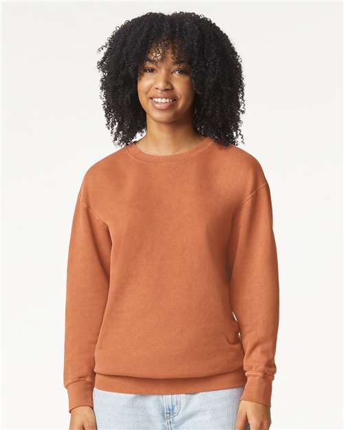 Comfort Colors Garment-Dyed Lightweight Fleece Crewneck Sweatshirt in Yam, Small