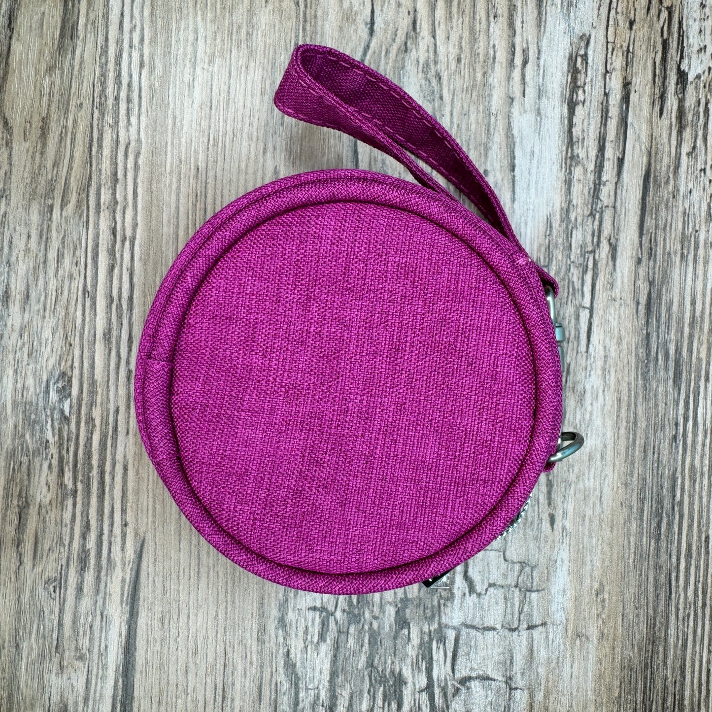 Ju-Ju-Be Paci Pod in Chromatics Rasberry Jam