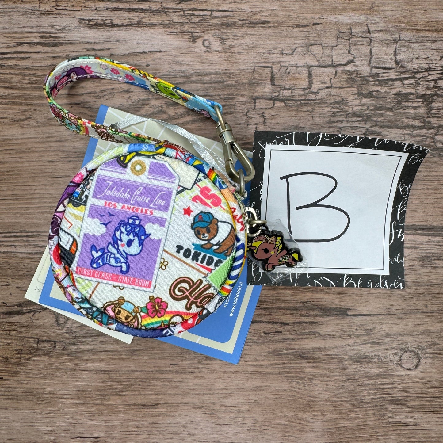 JuJuBe tokidoki Kawaii Round the World in Paci Pod