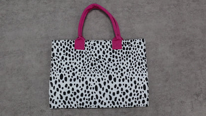 Video showing the Personalized Patterned Everyday Carryall Tote