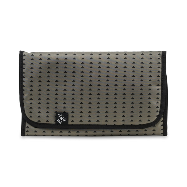 Ju-Ju-Be Changing pad in Black Olive